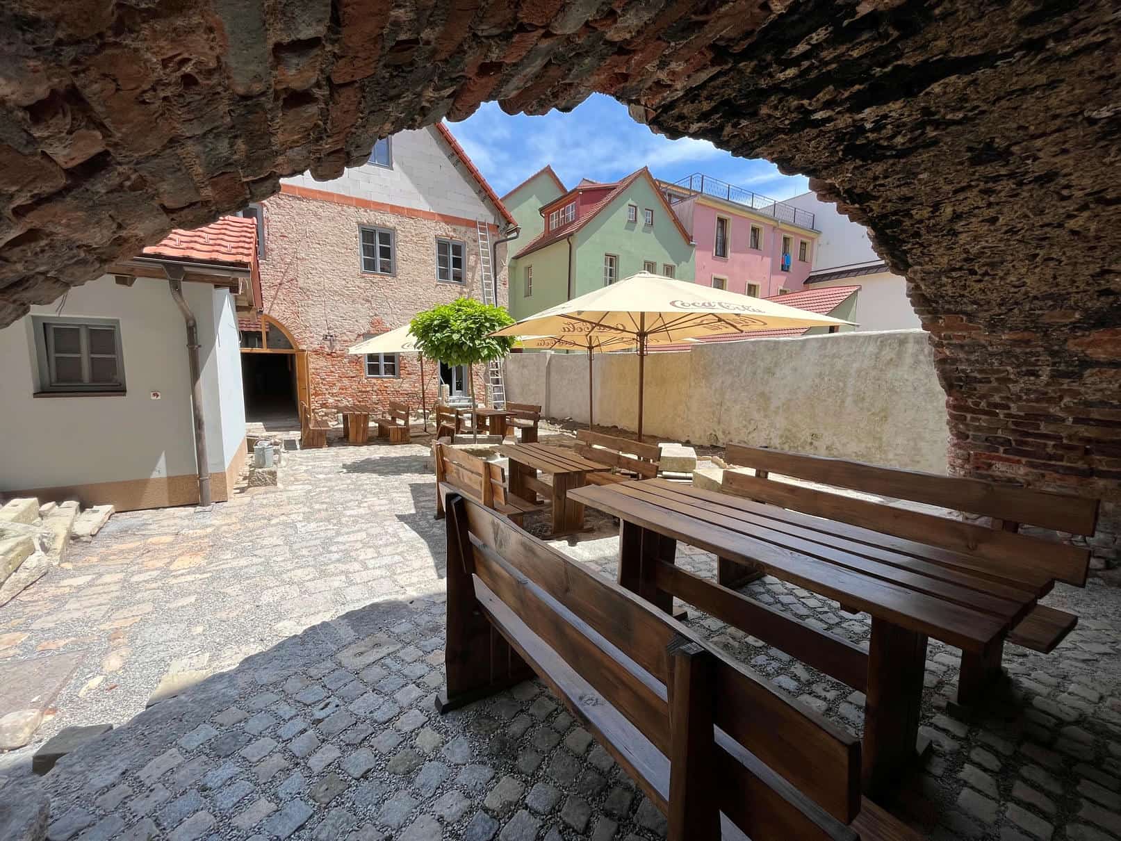 Bohatý výběr dezertů pro svatební hosty